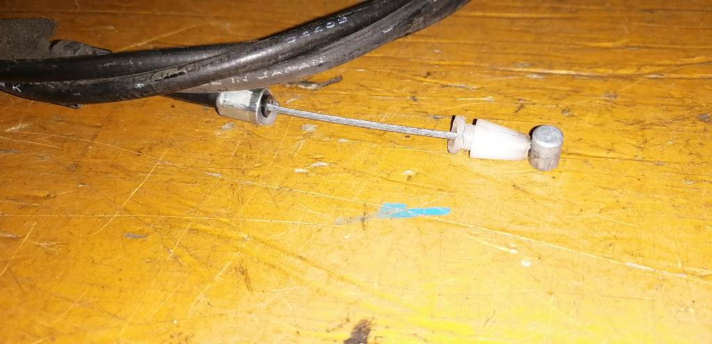 MARCH AK12 ТРОС КАПОТА ДЕФЕКТ Nissan March 1