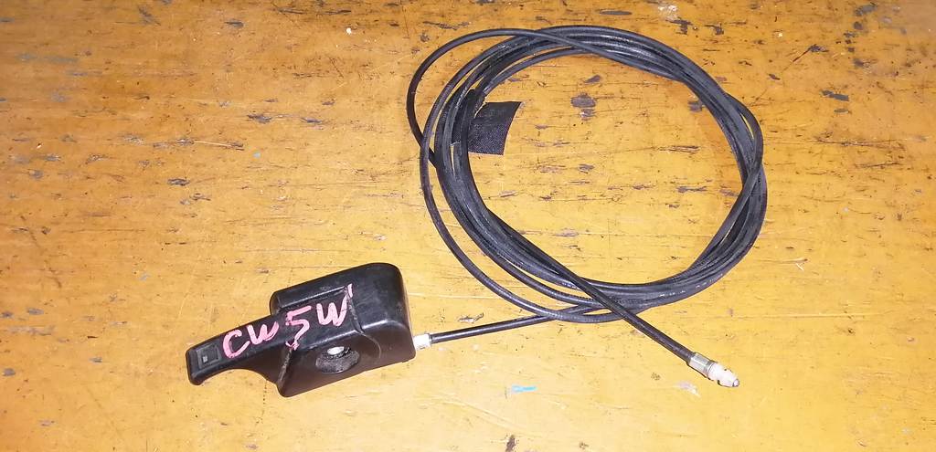 тросик лючка бака Mitsubishi Outlander 0