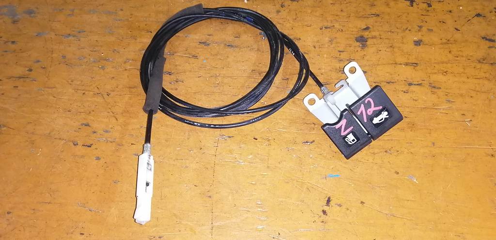 тросик лючка бака Mitsubishi Outlander 3