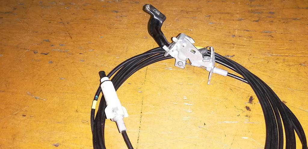 PROBOX NCP51 ТРОС ЛЮЧКА БЕНЗОБАКА Toyota Probox 1