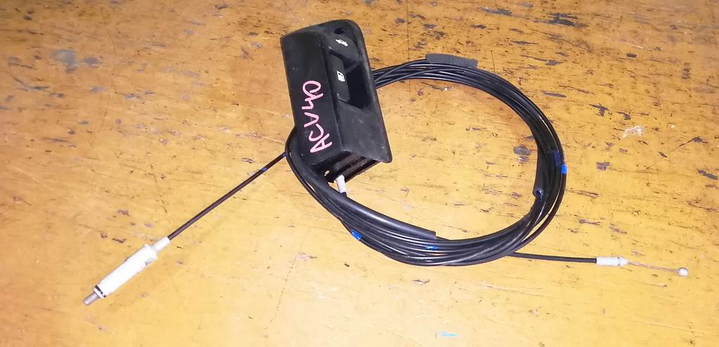 тросик лючка бака Toyota Camry 0