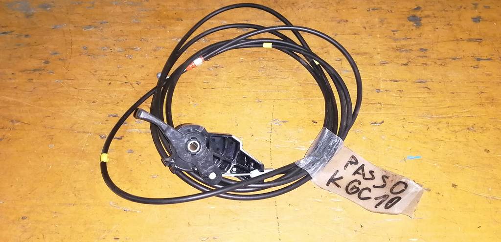 тросик лючка бака Toyota Passo 0