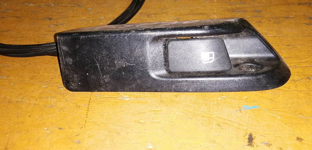 VITZ KSP90 ТРОС ЛЮЧКА БЕНЗОБАКА Toyota Vitz 1