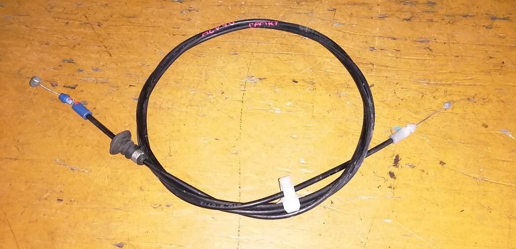 трос капота Toyota Camry 0