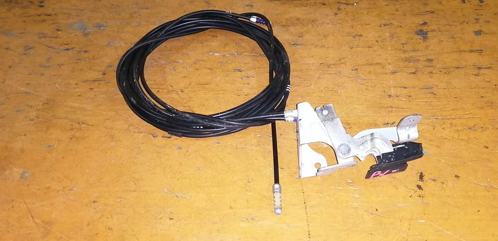 тросик лючка бака Mazda Axela 0