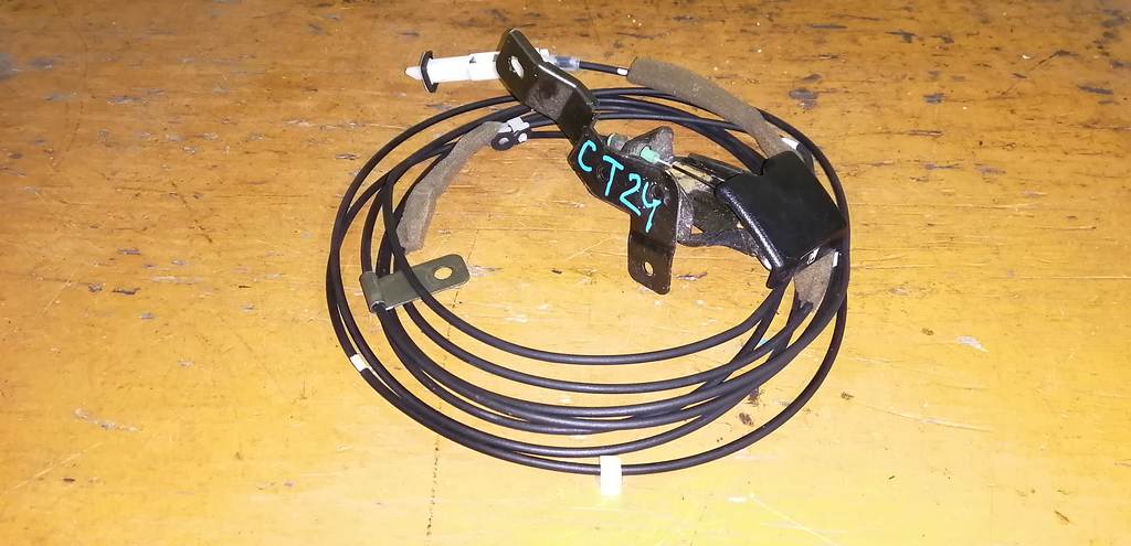 тросик лючка бака Nissan Serena 0