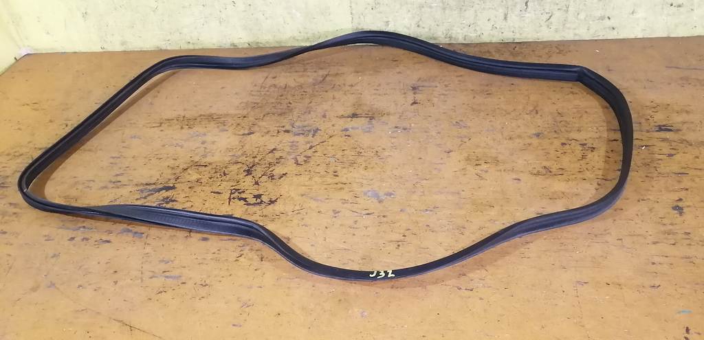 уплотнение багажника Nissan Teana 0