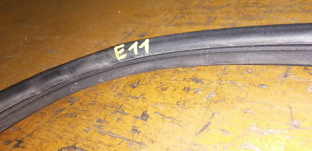 NOTE E11 УПЛОТНИТЕЛЬ 5-Й ДВЕРИ Nissan Note 1