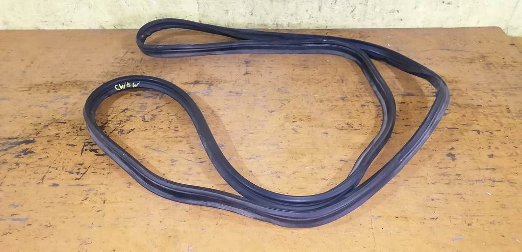 уплотнение багажника Mitsubishi Outlander 0