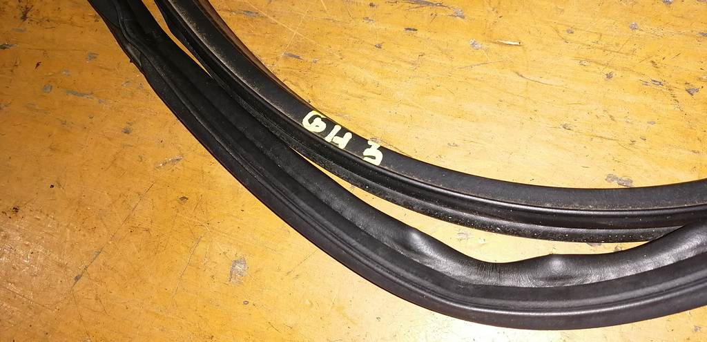 IMPREZA GH3 УПЛОТНИТЕЛЬ 5-Й ДВЕРИ Subaru Impreza 1