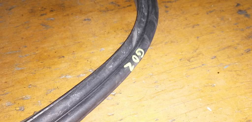 IMPREZA GD2 УПЛОТНИТЕЛЬ КРЫШКИ БАГАЖНИКА Subaru Impreza 1