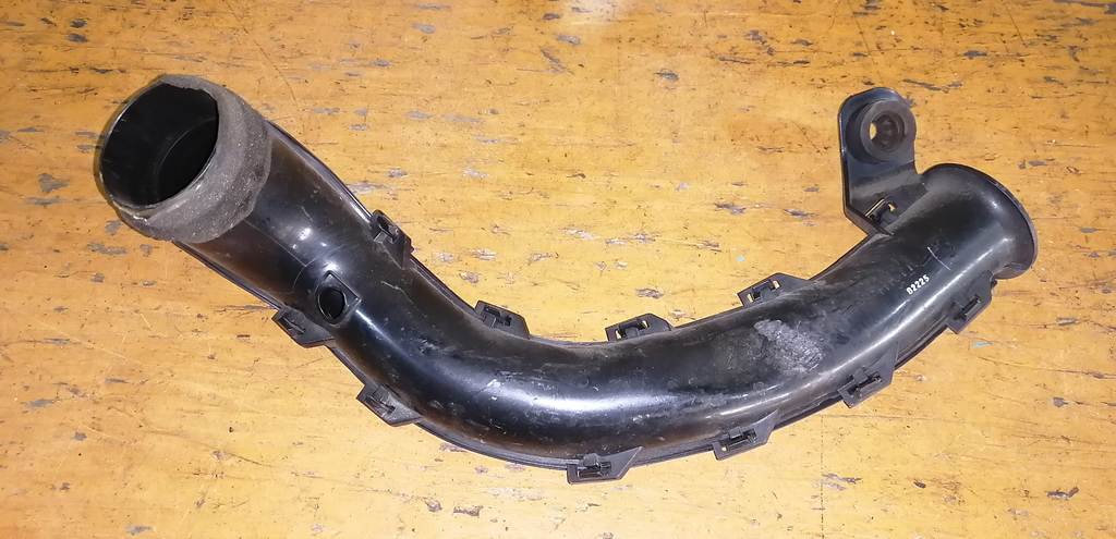 MARCH K13 ПАТРУБОК ВОЗДУШНОГО ФИЛЬТРА Nissan March 1