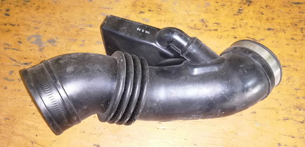 LEGACY BP5 ГОФРА ВОЗДУШНОГО ФИЛЬТРА Subaru Legacy 1