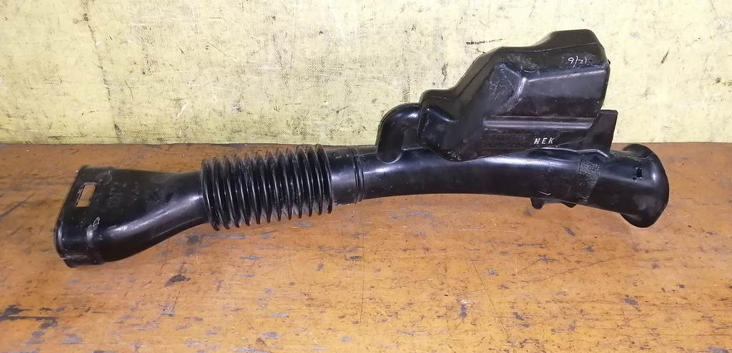 DEMIO DY5W ВОЗДУХОЗАБОРНИК Mazda Demio 1