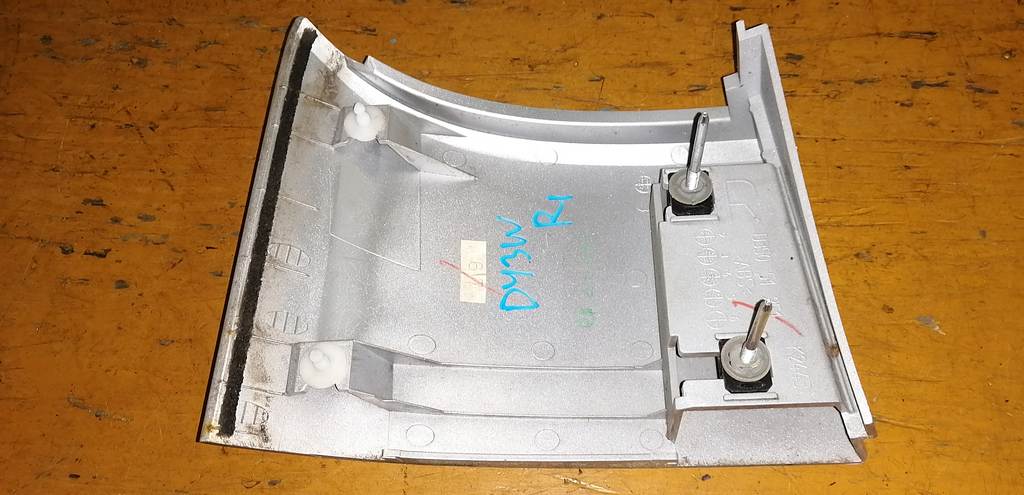 планка под стоп Mazda Demio 0