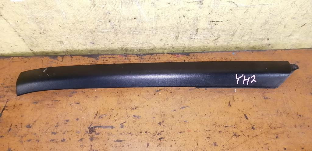 молдинг лобового стекла Honda Element 0