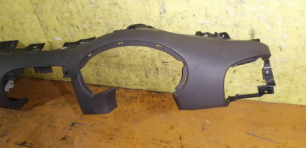 Салон Nissan March 2