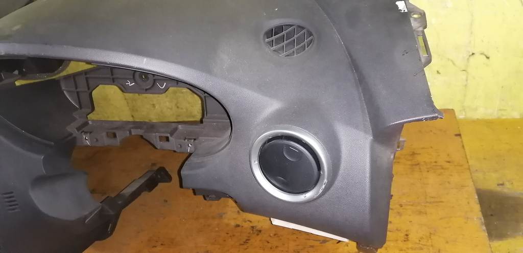 Салон Mitsubishi Colt 5