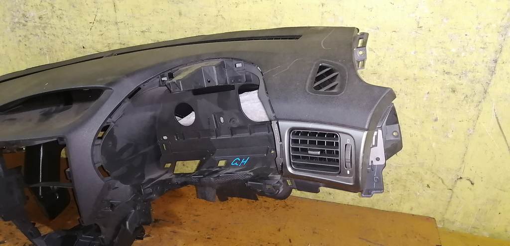 Салон Subaru Impreza 2