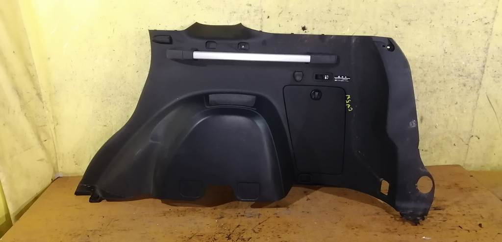 обшивка багажника Mitsubishi Outlander 0