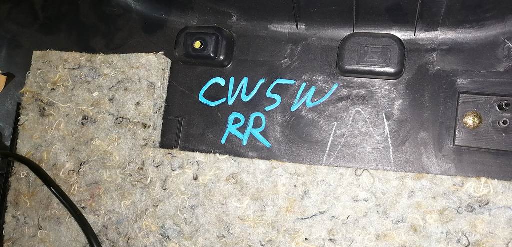 OUTLANDER CW5W ОБШИВКА БАГАЖНИКА ЗАДНЯЯ ПРАВАЯ Mitsubishi Outlander 1