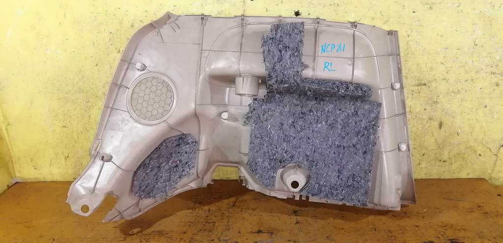 Кузов Toyota Sienta 2