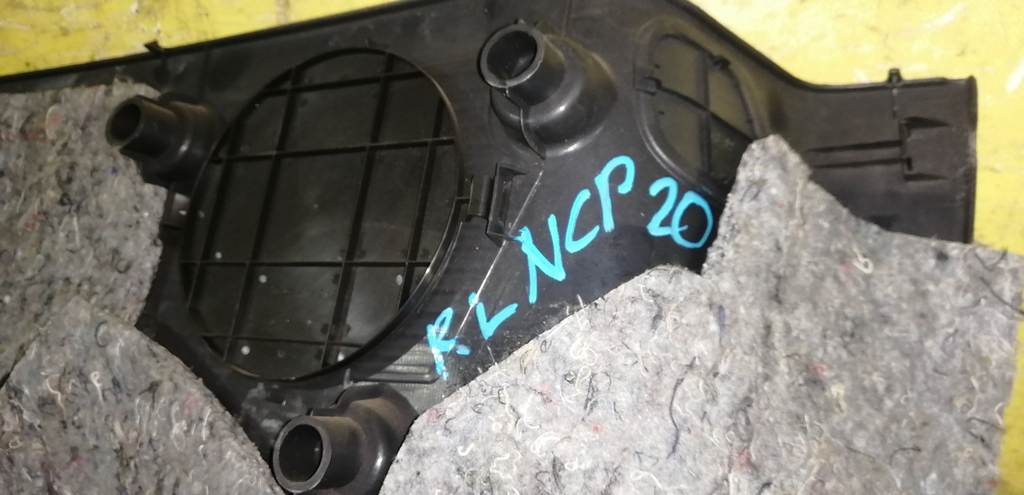 FUNCARGO NCP20 ОБШИВКА БАГАЖНИКА ЗАДНЯЯ ЛЕВАЯ Toyota Funcargo 1