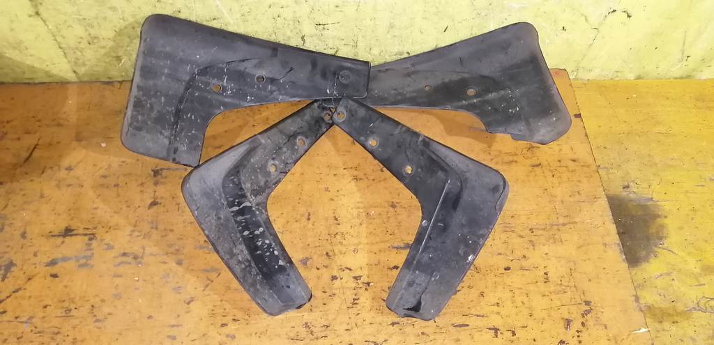 X-TRAIL NT31 БРЫЗГОВИК (КОМПЛЕКТ) Nissan X-Trail 1