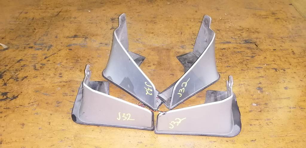 брызговик Nissan Teana 0