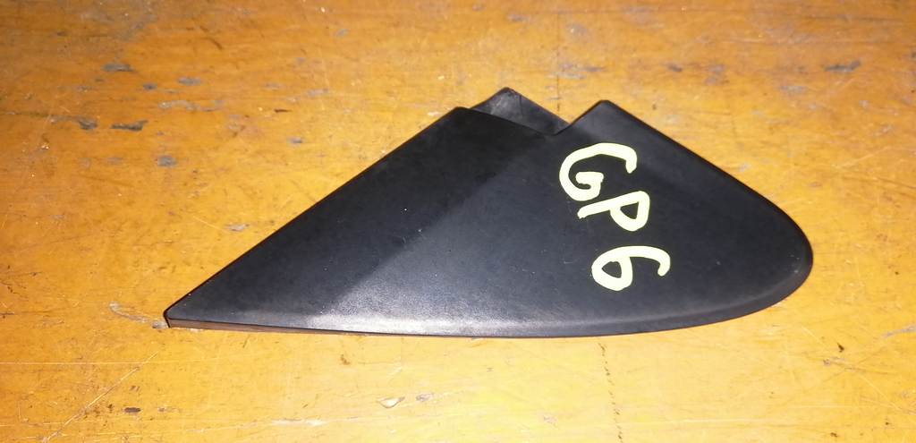 уголок крыла Subaru Impreza 0