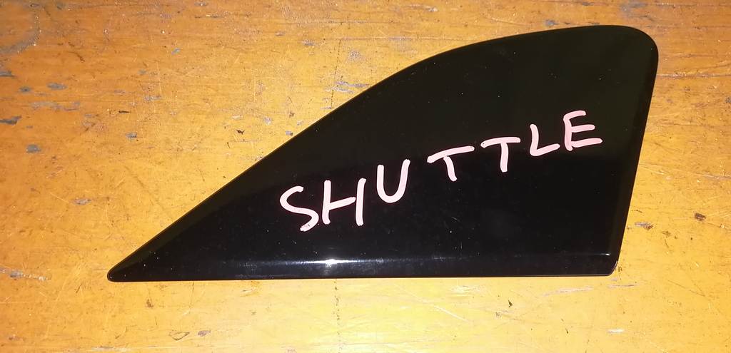 уголок крыла Honda Fit Shuttle 0