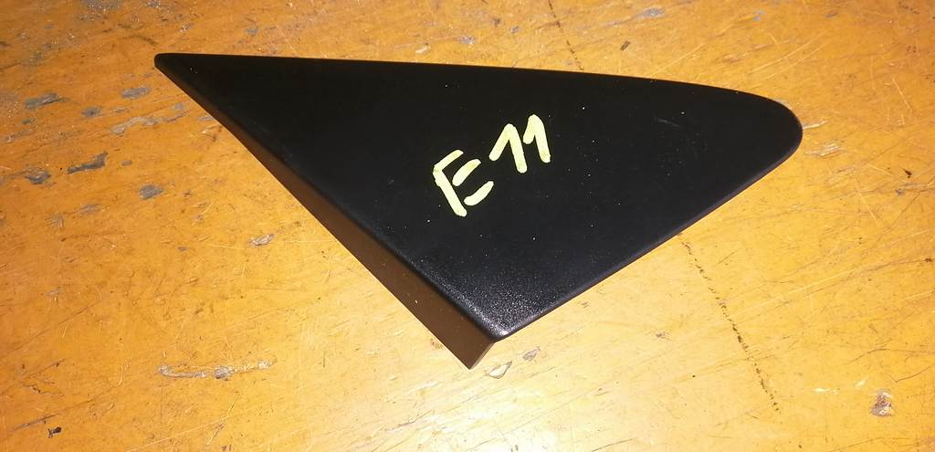 уголок крыла Nissan Note 0