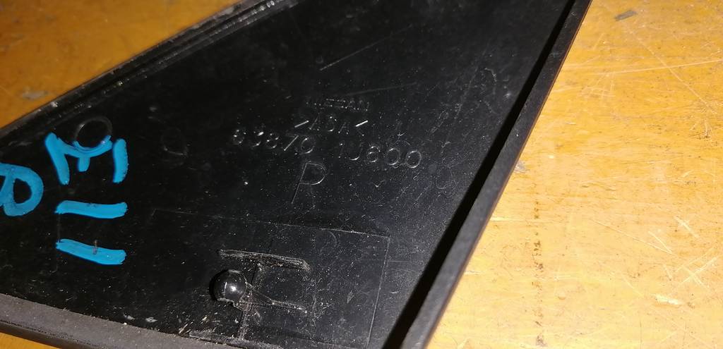 NOTE E11 УГОЛОК КРЫЛА ПРАВЫЙ Nissan Note 1