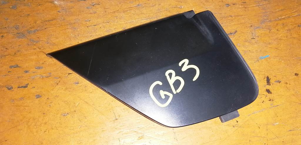 уголок крыла Honda Freed 0