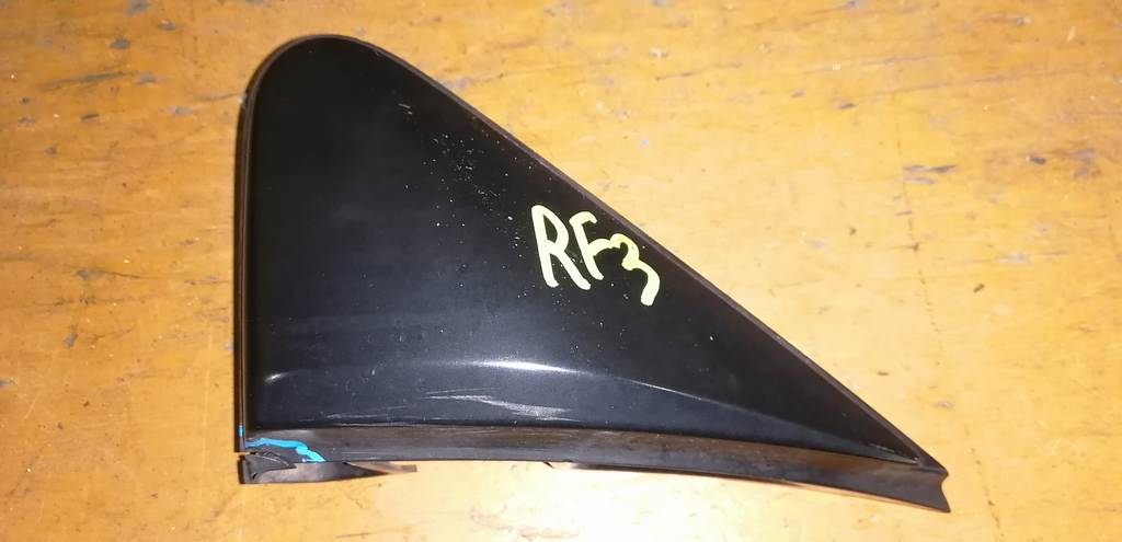 уголок крыла Honda Stepwgn 0