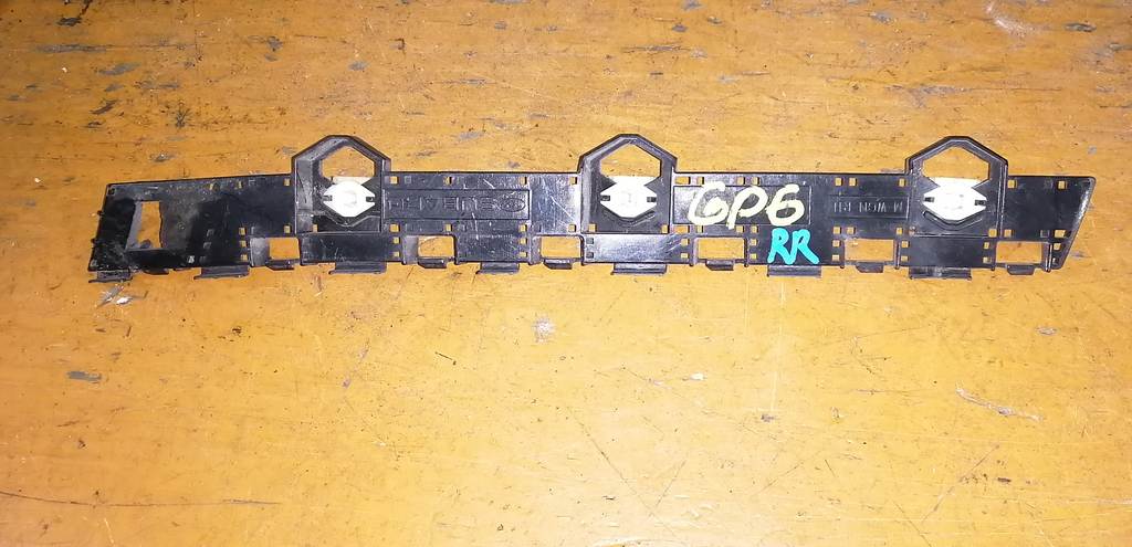 крепеж бампера Subaru Impreza 0