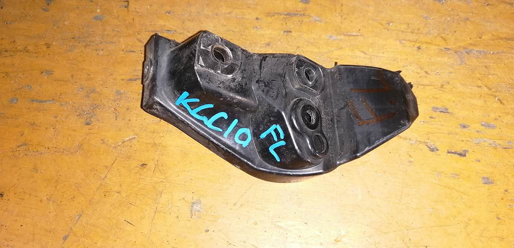 крепеж бампера Toyota Passo 0