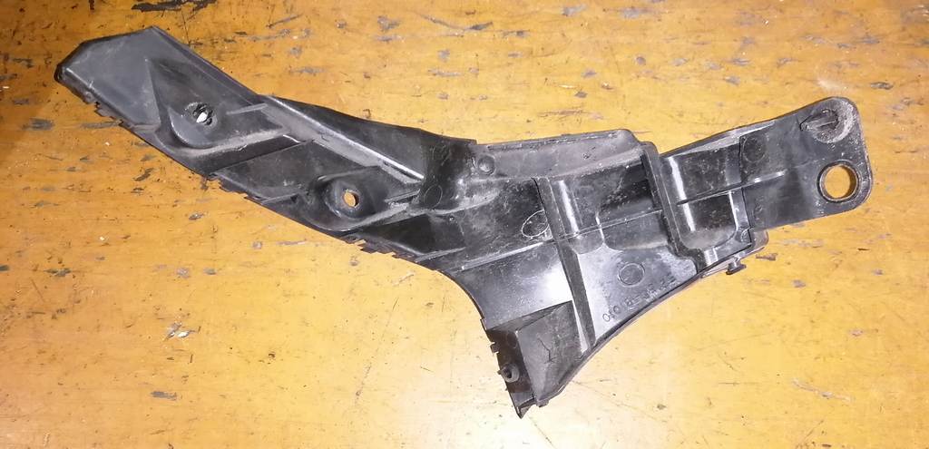 PASSO KGC10 КРЕПЕЖ БАМПЕРА ЗАДНИЙ ЛЕВЫЙ 52156-B1010 Toyota Passo 1