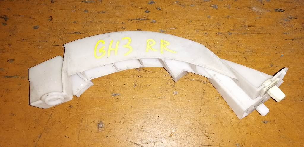 крепеж бампера Subaru Impreza 0