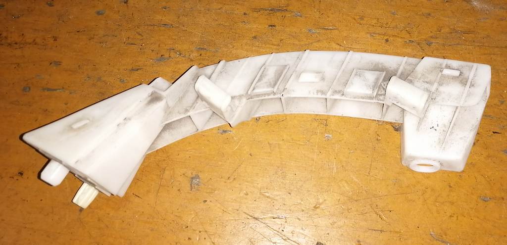 IMPREZA GH3 КРЕПЕЖ БАМПЕРА ЗАДНИЙ ПРАВЫЙ Subaru Impreza 1