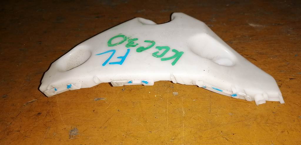 PASSO KGC30 КРЕПЕЖ БАМПЕРА ПЕРЕДНИЙ ЛЕВЫЙ Toyota Passo 1