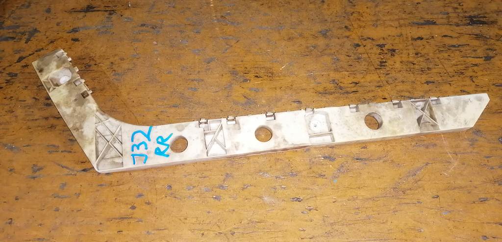 крепеж бампера Nissan Teana 0