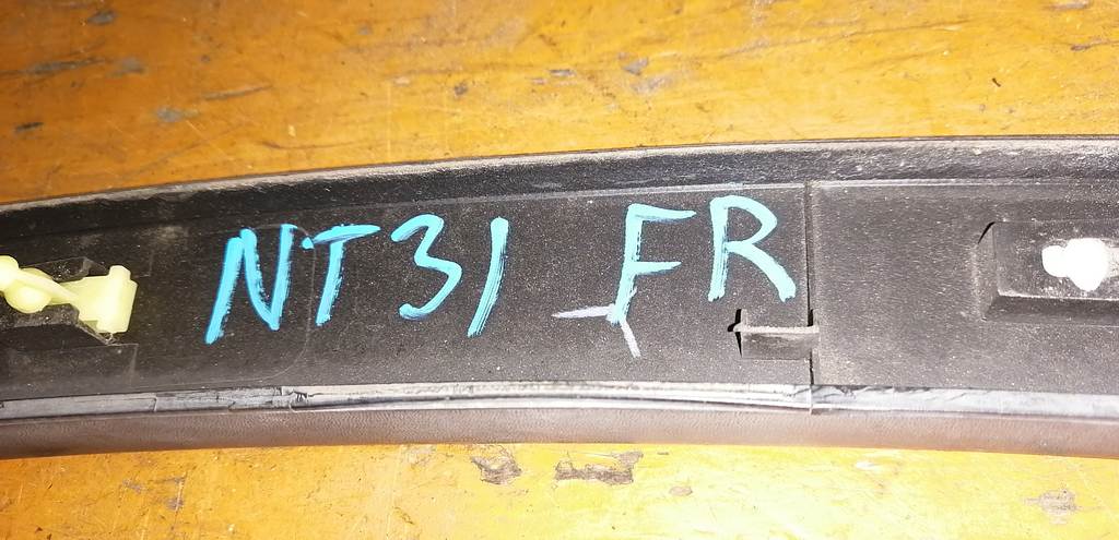 X-TRAIL NT31 НАКЛАДКА НА КРЫЛО ПЕРЕДНЯЯ ПРАВАЯ 76852 JG00A Nissan X-Trail 1