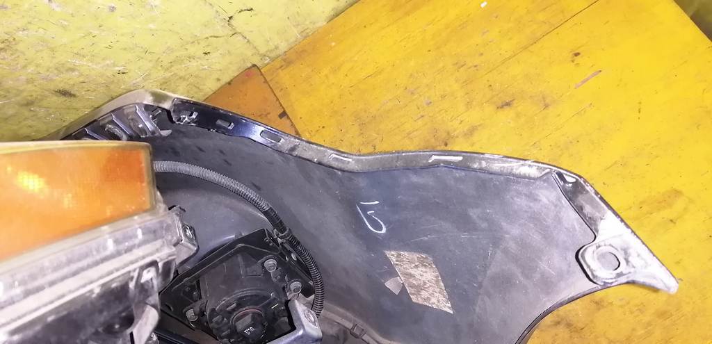 OUTLANDER CW5W НОУСКАТ (ФАРА 5585 XENON) Mitsubishi Outlander 13