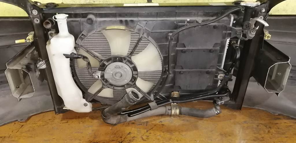 Кузов Mitsubishi Colt 8