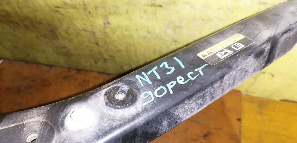 X-TRAIL NT31 НОУСКАТ ДО РЕСТ., БЕЗ ФАР Nissan X-Trail 1