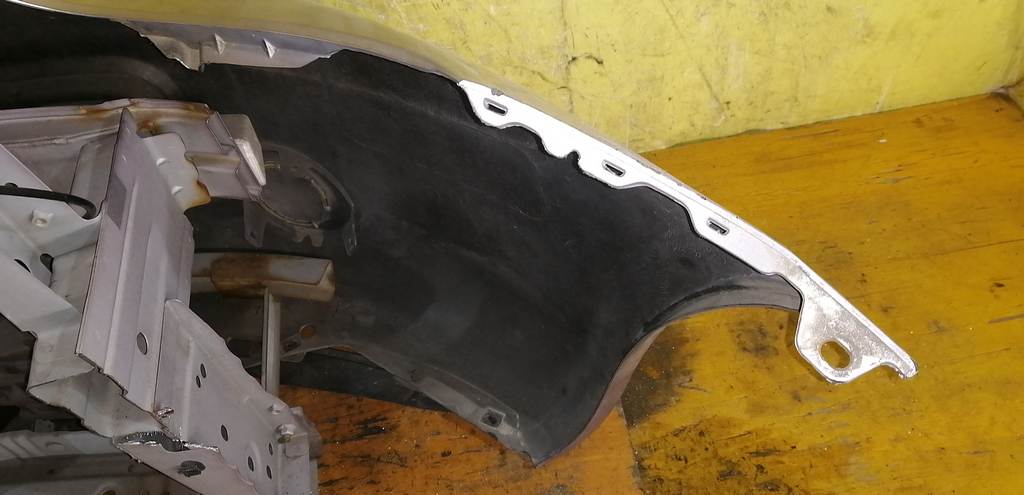 ноускат Nissan March 6