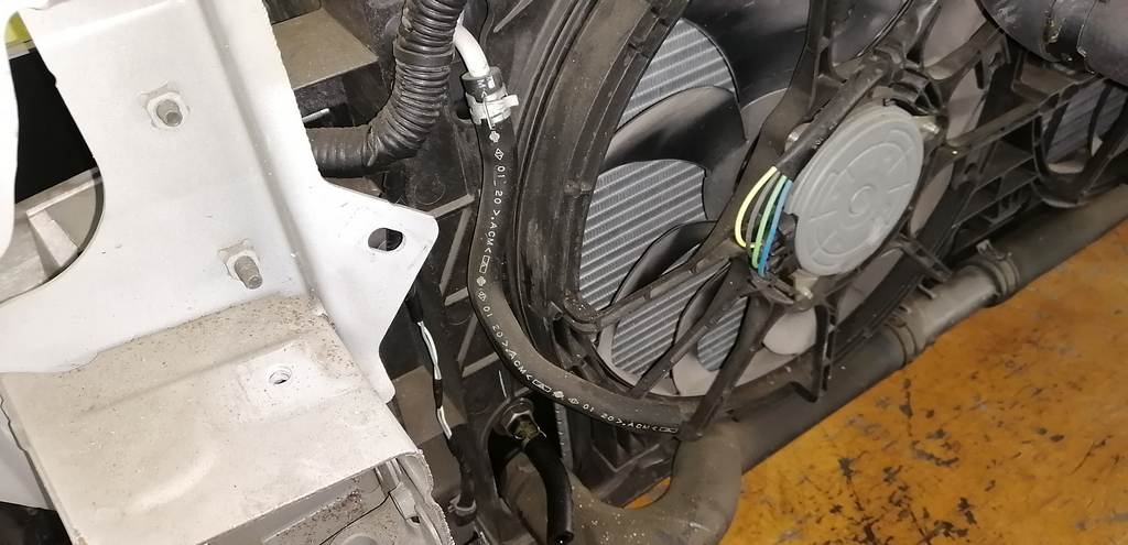 ноускат Nissan Teana 9