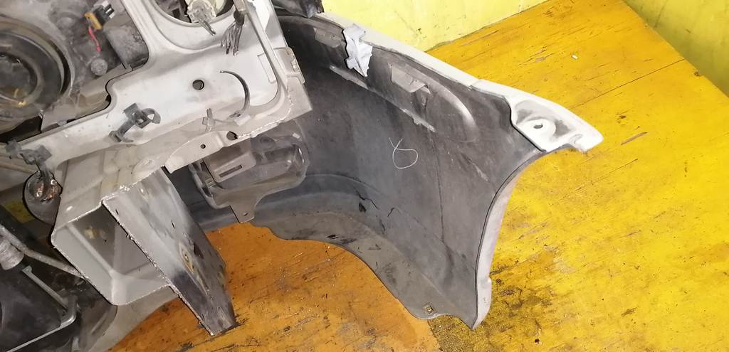 ноускат Nissan Sunny 6