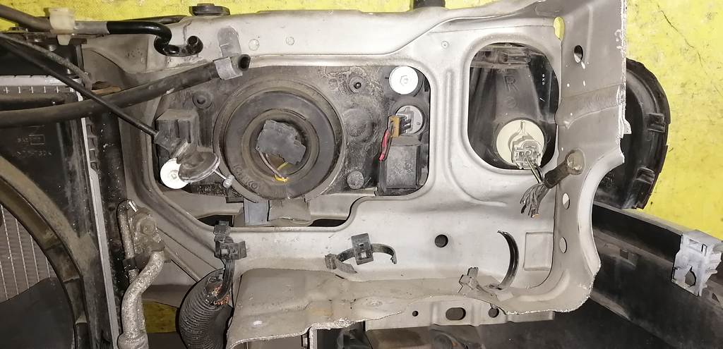 SUNNY FB15 НОУСКАТ (ФАРА 1602. ГАБАРИТ 3418) Nissan Sunny 7